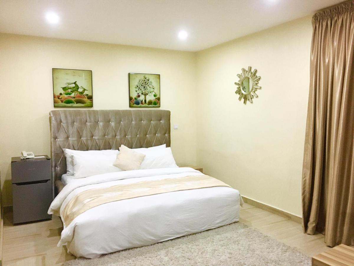 Alexia'S Place Hotel Лаґос Екстер'єр фото